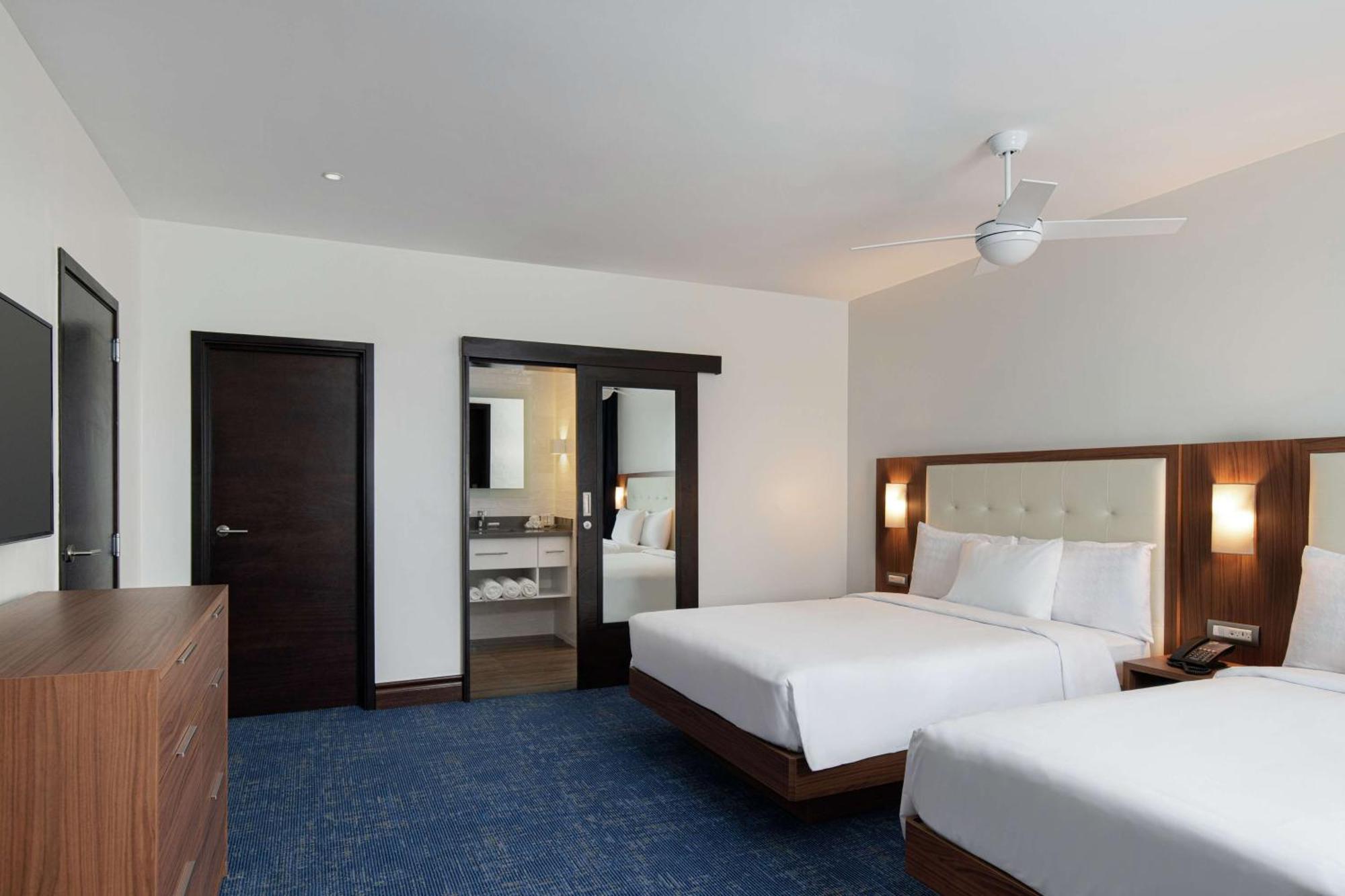 โฮมวูด สวีท บาย ฮิลตัน ซานโตโดมิงโก โดมินิกัน รีพลับลิก Hotel ภายนอก รูปภาพ